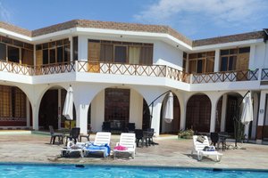 Piscina y playa