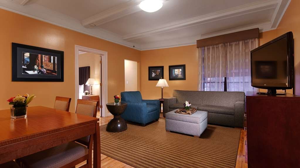 Hotel photo 34 of Best Western Plus Hospitality House.