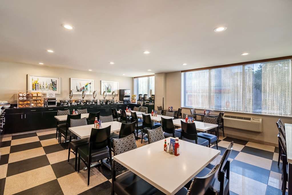 Hotel photo 32 of Best Western Plus Plaza Hotel.