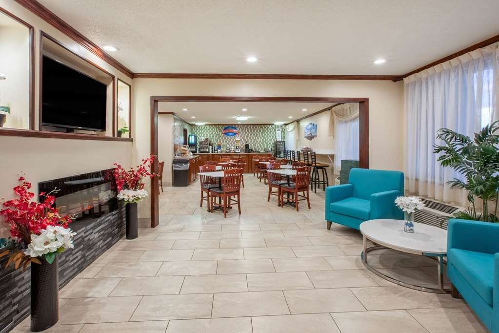 Hotel photo 24 of Baymont by Wyndham Grand Rapids Airport.