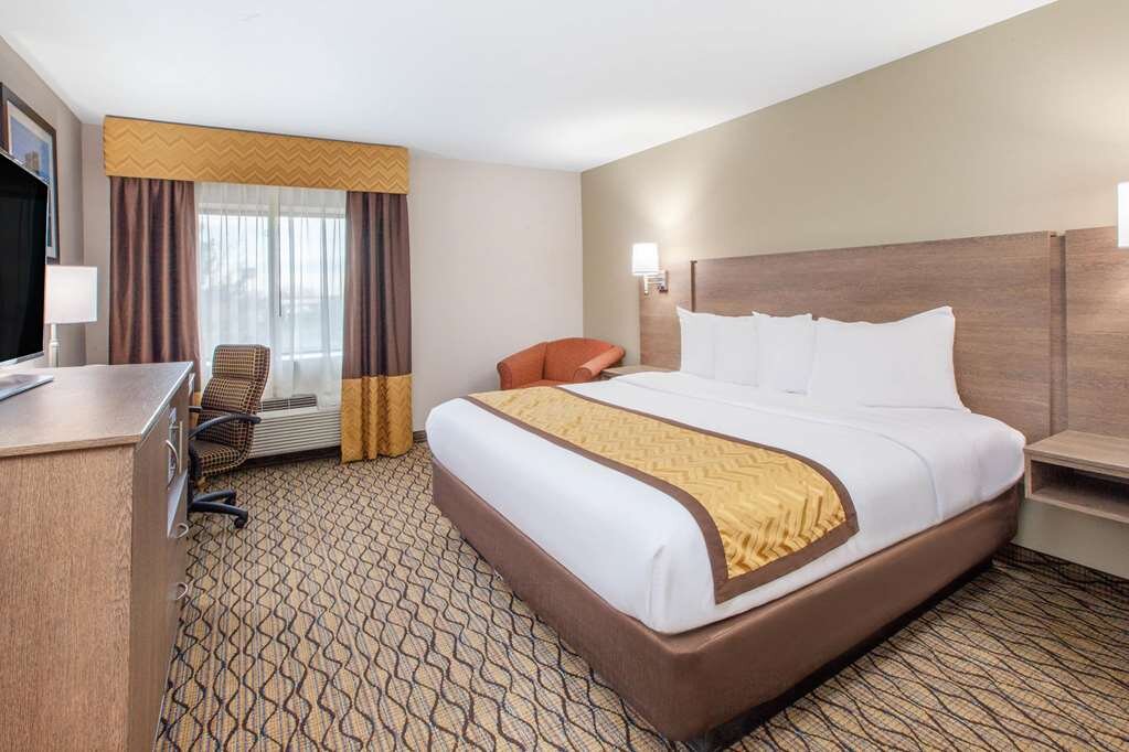 Hotel photo 12 of Baymont by Wyndham Grand Rapids Airport.