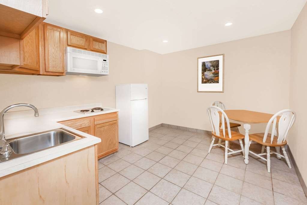 Hotel photo 25 of Baymont by Wyndham Grand Rapids Airport.