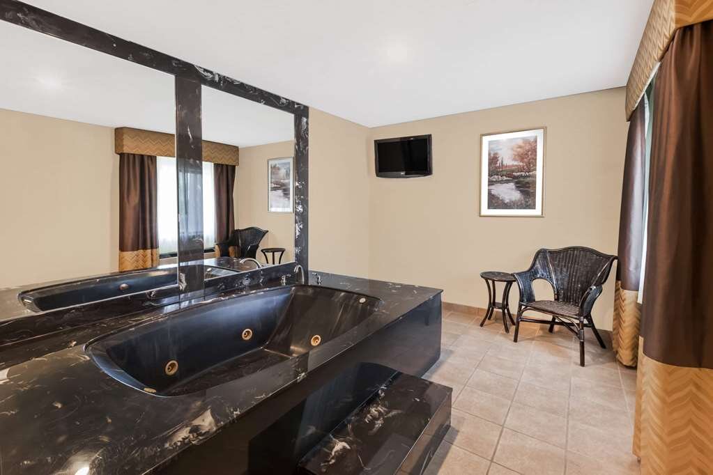 Hotel photo 9 of Baymont by Wyndham Grand Rapids Airport.