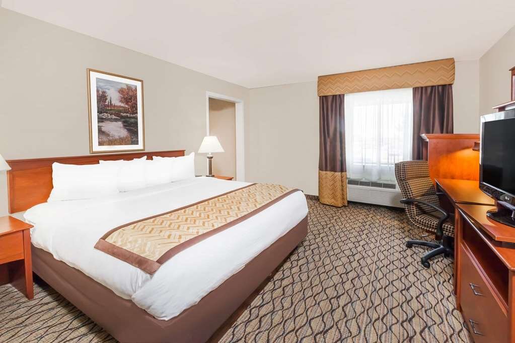 Hotel photo 3 of Baymont by Wyndham Grand Rapids Airport.