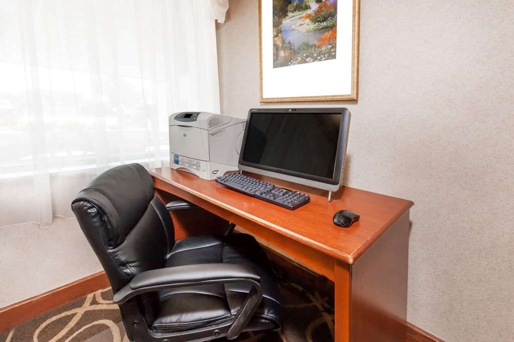 Hotel photo 13 of Baymont by Wyndham Grand Rapids Airport.