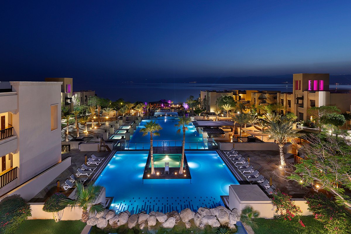 Holiday Inn Resort Dead Sea, hotel en Sweimah