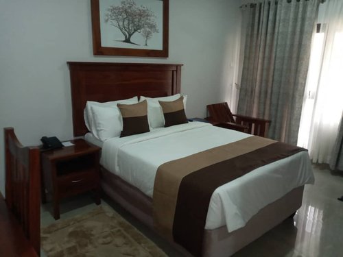 VTU PLATINUM LODGE - Kadoma Hotel Prices & Reviews