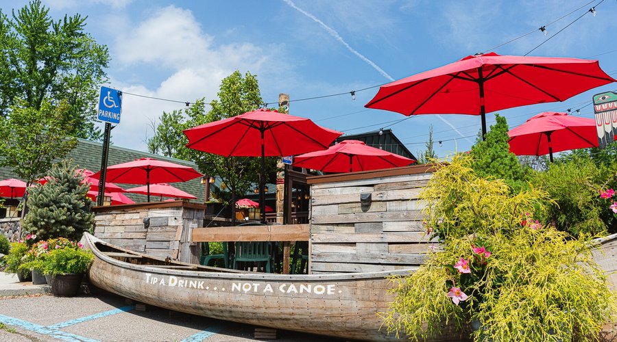 Deadwood Bar & Grill | Northville, Michigan