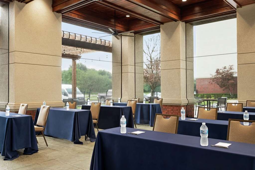 Hotel photo 17 of Homewood Suites by Hilton Fort Smith.