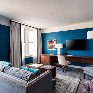 Guest room