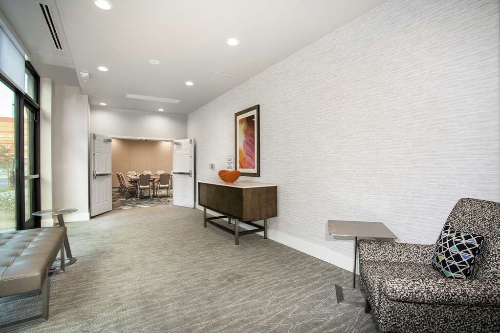 Hotel photo 2 of Hilton Garden Inn Las Vegas City Center.