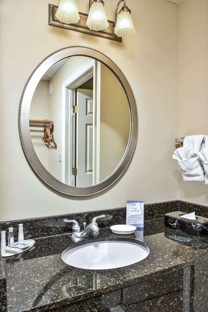 Hotel photo 23 of Baymont by Wyndham Knoxville/Cedar Bluff.