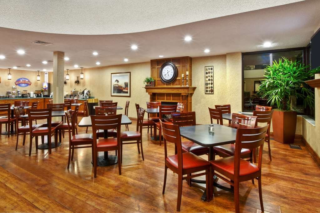 Hotel photo 47 of Baymont by Wyndham Knoxville/Cedar Bluff.