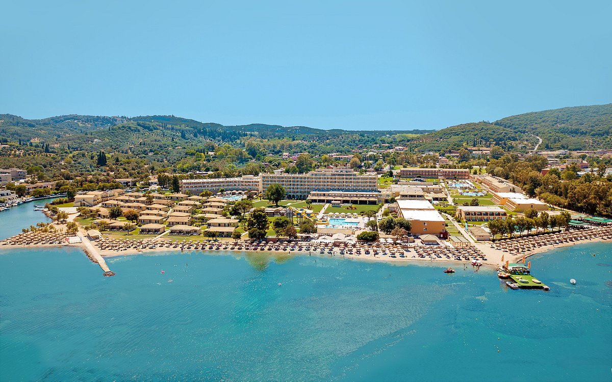 Messonghi Beach Resort, hotel in Corfu
