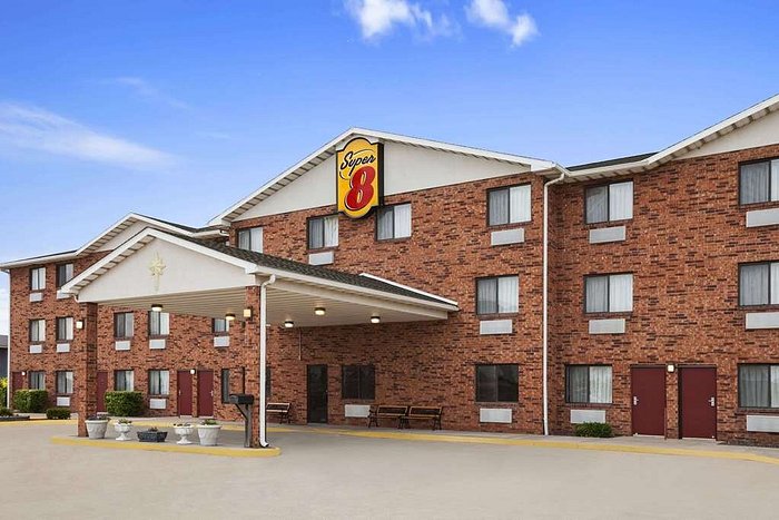 SUPER 8 BY WYNDHAM BOWLING GREEN - Updated 2024 Prices & Motel Reviews (MO)