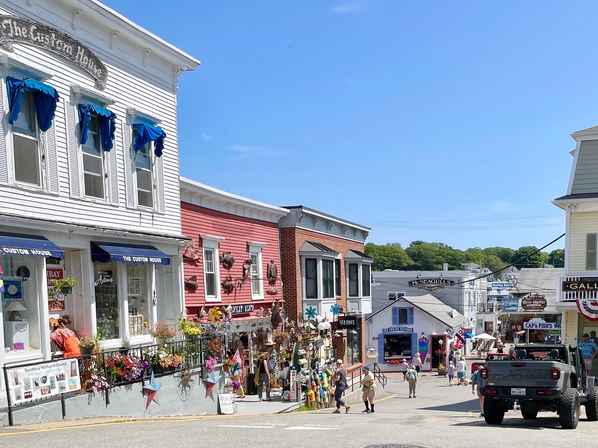 red cloak tours damariscotta maine