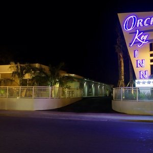 Orchid Key Inn in Key West, image may contain: Villa, Hotel, Resort, Pool