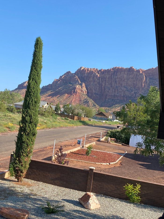 ZION CLIFF LODGE $137 ($̶1̶9̶0̶) - Updated 2022 Prices & Hotel Reviews ...