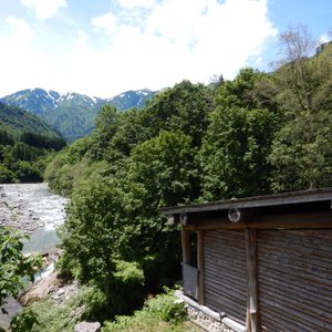 湯小屋と玉川