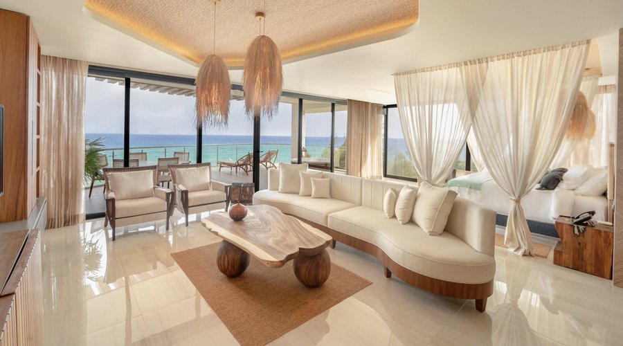 Bridal/presidential suite