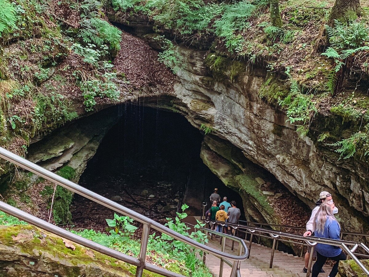 mammoth cave gothic tour
