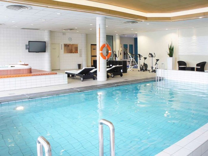 Novotel Katowice Centrum Pool Pictures & Reviews - Tripadvisor