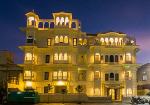 Hotel Amar Kothi in Udaipur, image may contain: Hotel, Villa, Resort, City