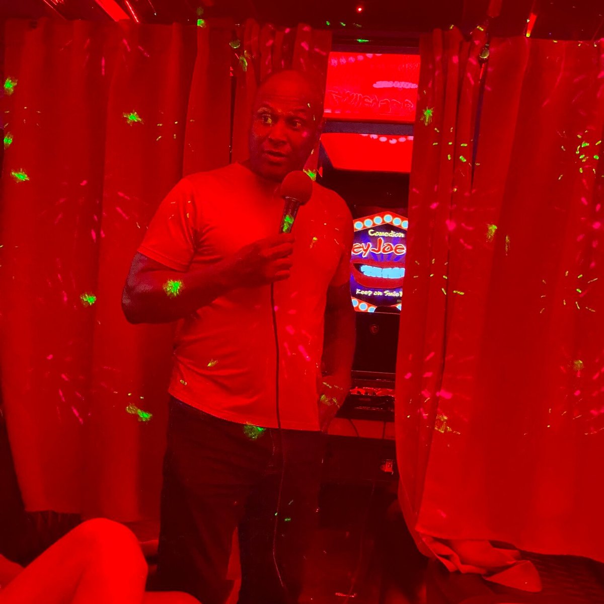2025年 SmileyJoeWiley Best Comedy Show on Wheels 出発前に知っておくべきことすべて