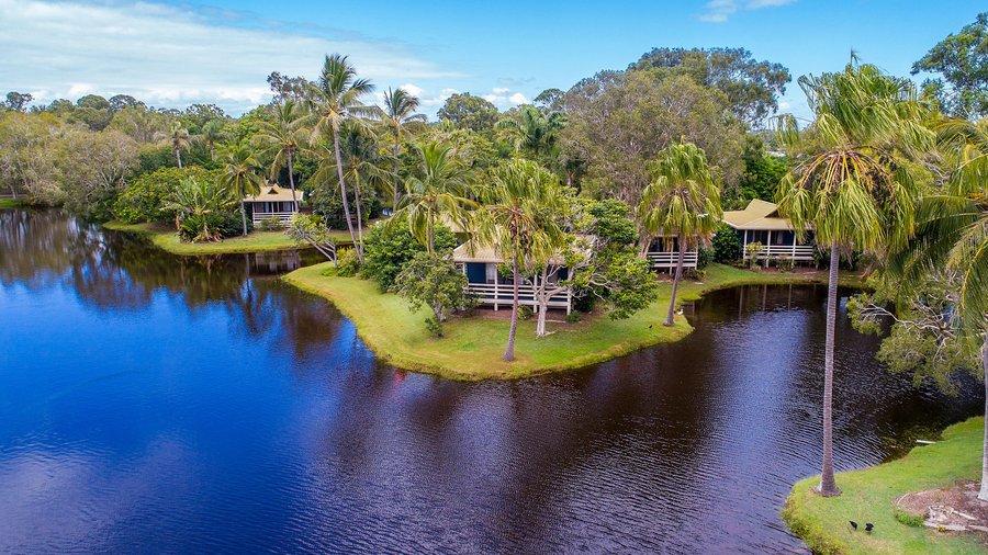 Sanctuary Lakes fauna Retreat Hervey Bay - the perfect location for a quiet getaway but still within walking distance to the beaches, shops, cafes and restaurants.