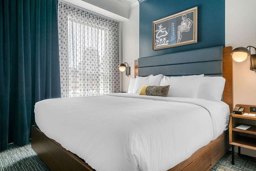 HOTEL BELMONT, ASCEND HOTEL COLLECTION $107 ($̶1̶2̶6̶) - Updated 2021 Prices & Reviews