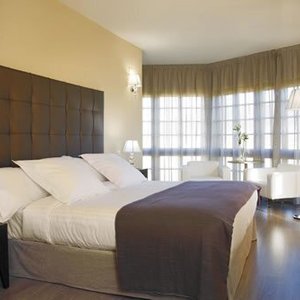 669456 Guest Room