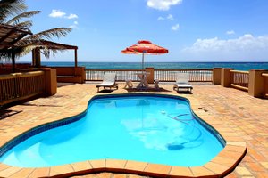 Piscina e spiaggia