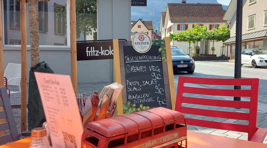 Draußen sitzen
