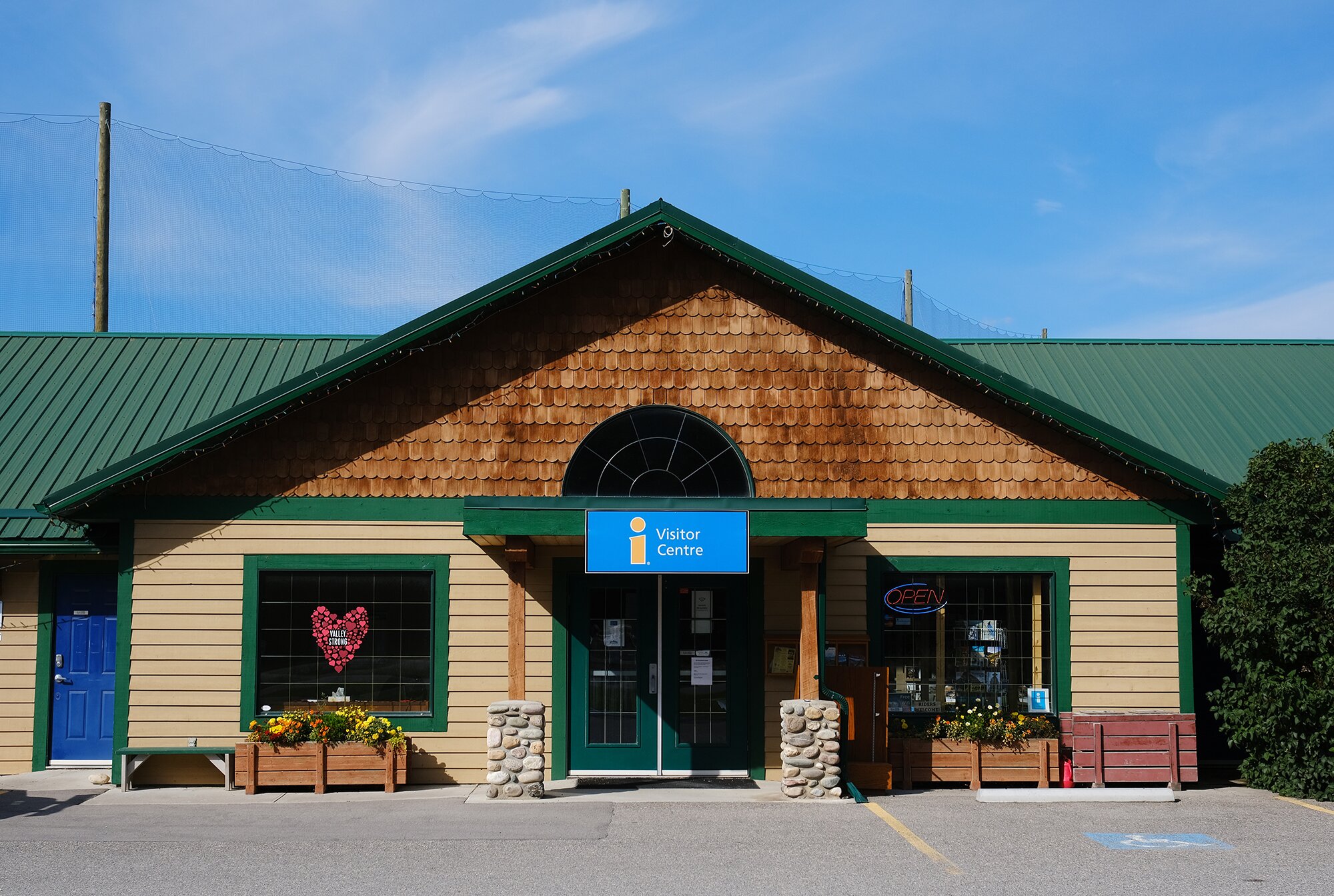 Columbia Valley Chamber Of Commerce & Visitor Centre (Invermere ...