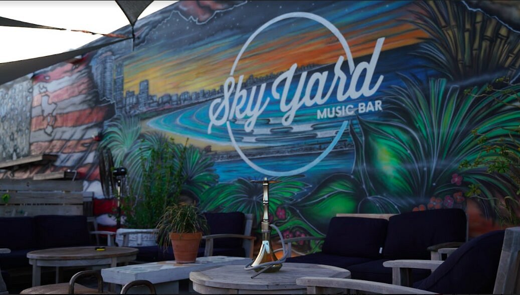 Sky Yard Music Bar 