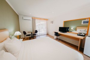 Room & Suite