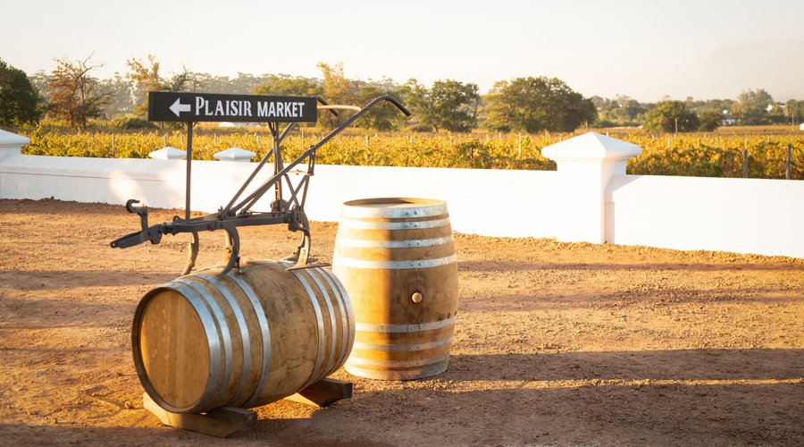 The Plaisir Market