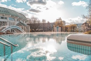 Бассейн и пляж