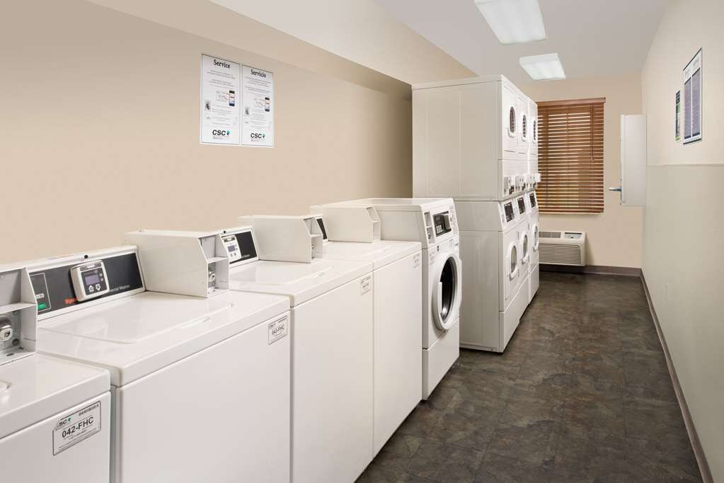 WOODSPRING SUITES MEMPHIS NORTHEAST TN 78 Fotos Compara O De   Guest Laundry Facilities 