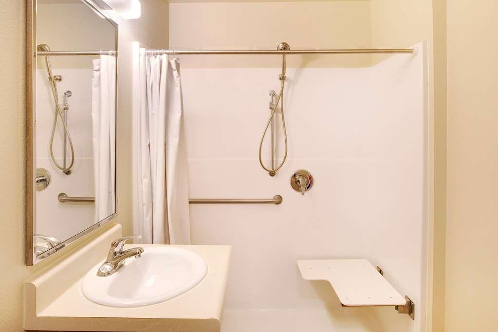 WOODSPRING SUITES SAN ANTONIO SOUTH Updated 2024 Prices Hotel   Bathroom In Guest Room 