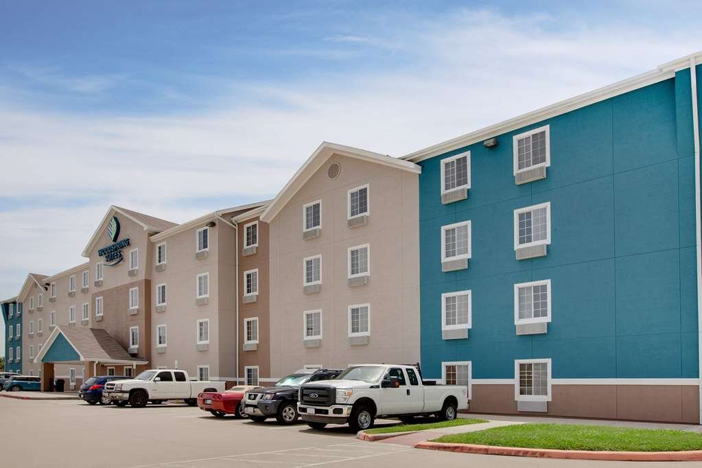 WOODSPRING SUITES TEXAS CITY Prezzi E Recensioni 2024   Hotel Exterior 