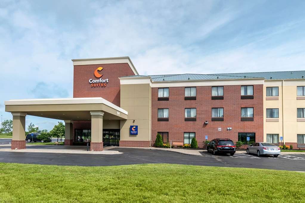 Hotel photo 7 of Comfort Suites Speedway - Kansas City.