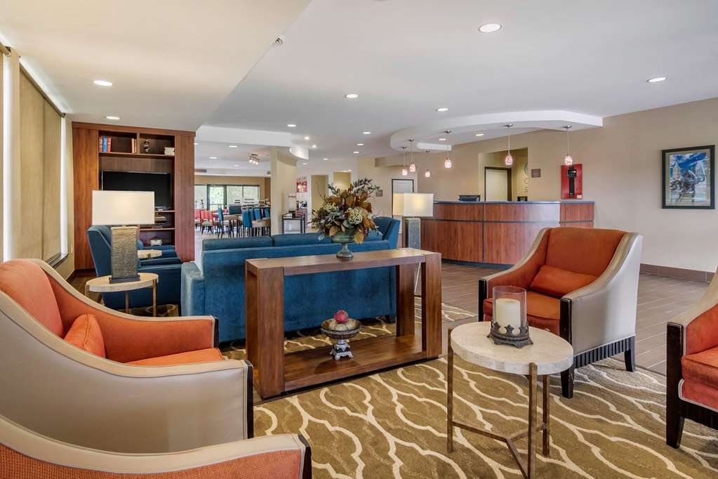 Hotel photo 38 of Comfort Suites Speedway - Kansas City.
