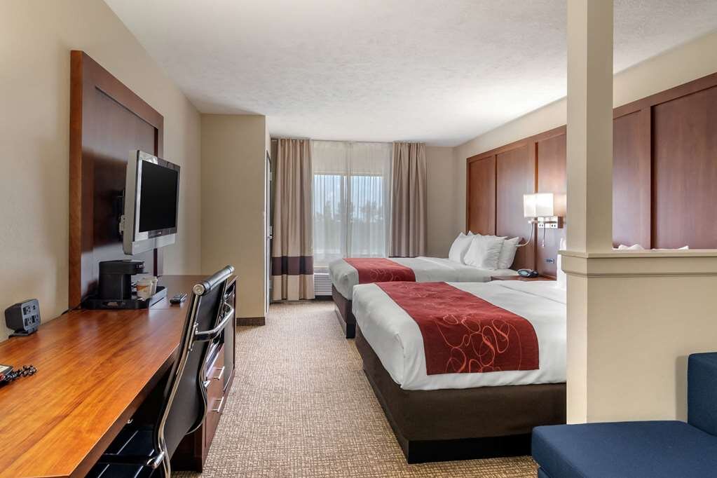 Hotel photo 37 of Comfort Suites Speedway - Kansas City.