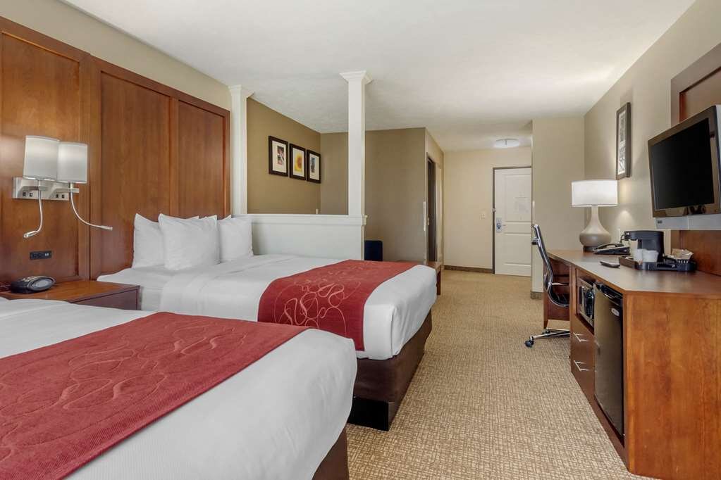 Hotel photo 15 of Comfort Suites Speedway - Kansas City.