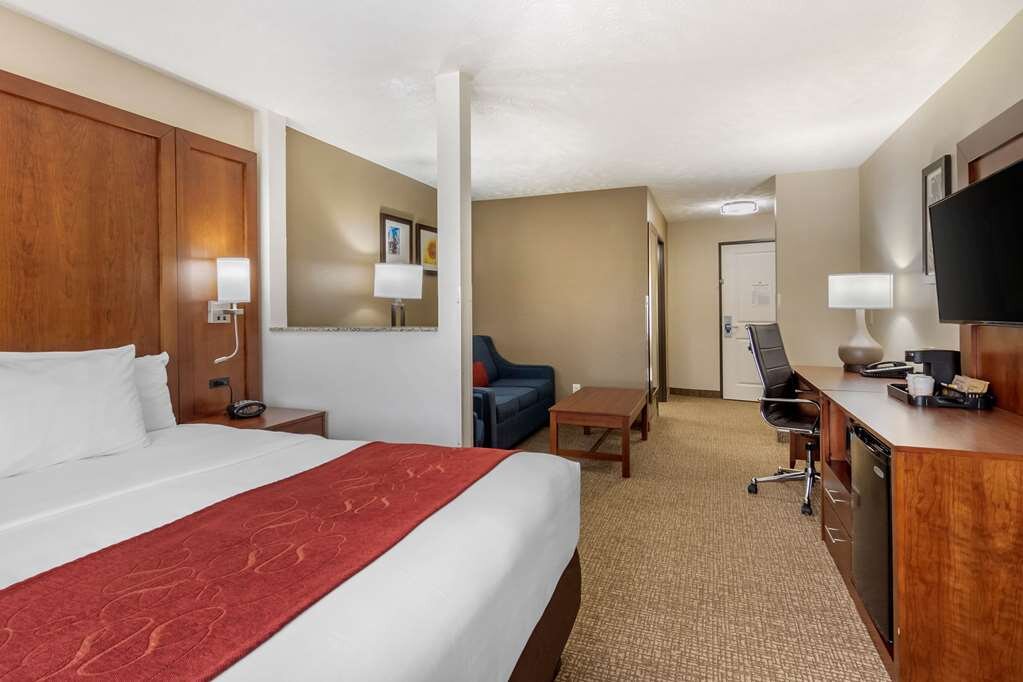 Hotel photo 41 of Comfort Suites Speedway - Kansas City.