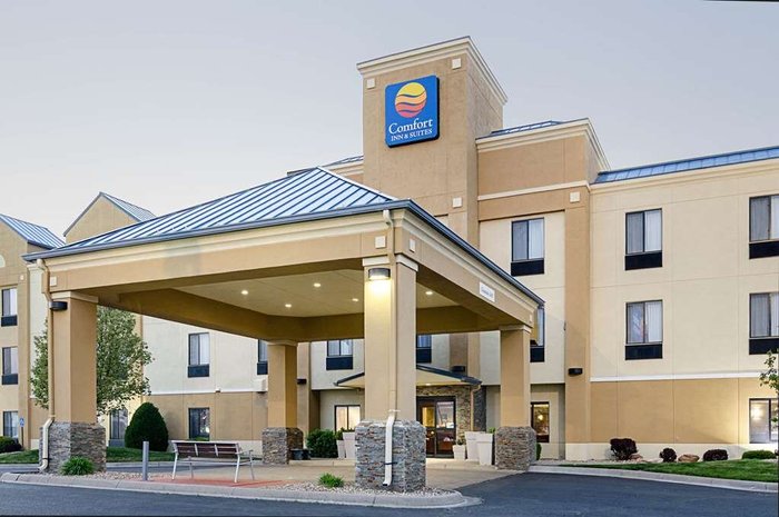 COMFORT INN & SUITES - Updated 2024 Prices & Hotel Reviews (Hutchinson, KS)