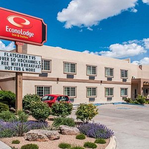 Econo Lodge Inn and Suites hotel in Santa Fe, NM