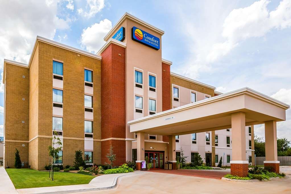 COMFORT INN SUITES NEWCASTLE OKLAHOMA CITY 94 1 2 3 Updated   Hotel Exterior 