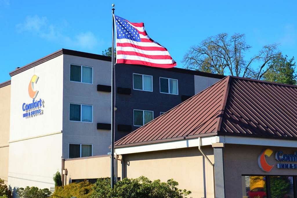 Comfort Inn &amp; Suites Beaverton - Portland West, hotel di Hillsboro
